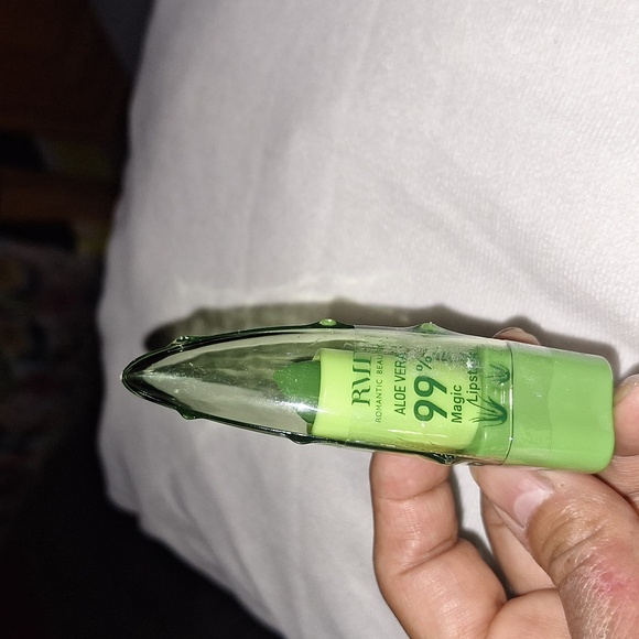 Magic lipstick - Picture 3 of 3